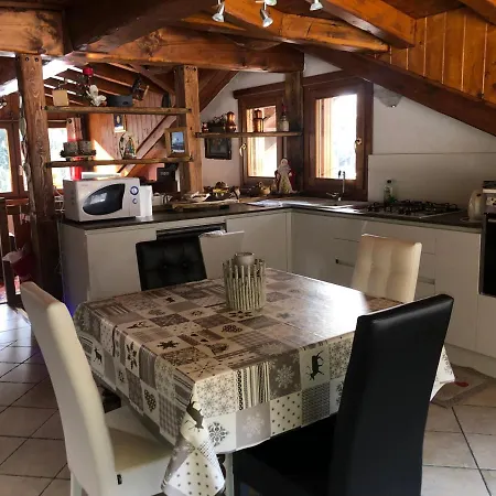 Ferienwohnung Mansarda Luminosa La Thuile Exterior foto