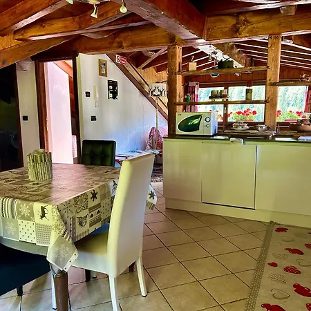 Ferienwohnung Mansarda Luminosa La Thuile Exterior foto