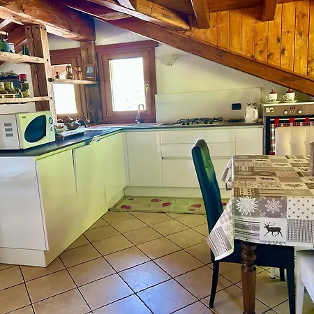 Ferienwohnung Mansarda Luminosa La Thuile Exterior foto